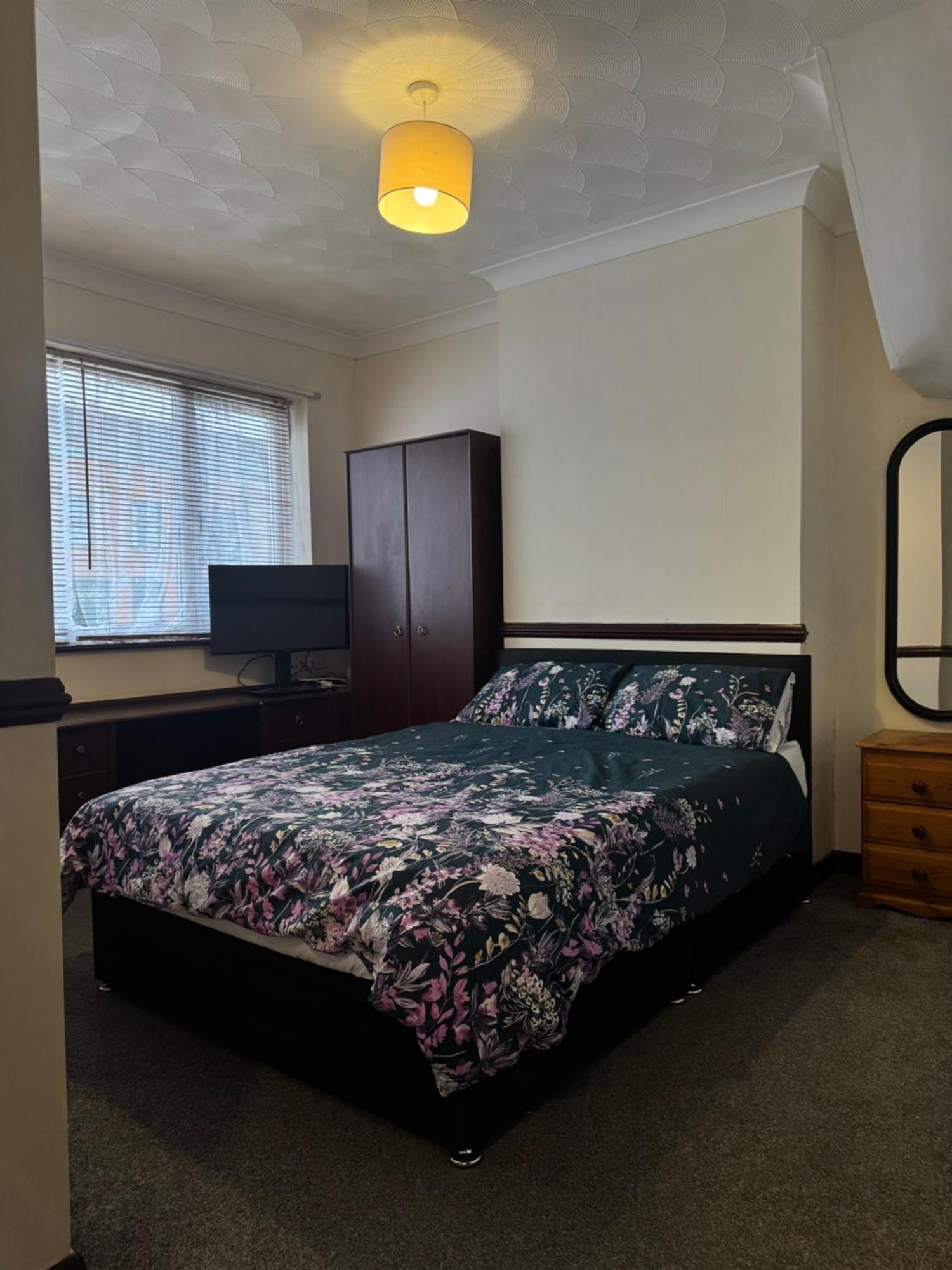 Jxb Homes - Lovely And Spacious Rooms Cliftonville Dış mekan fotoğraf